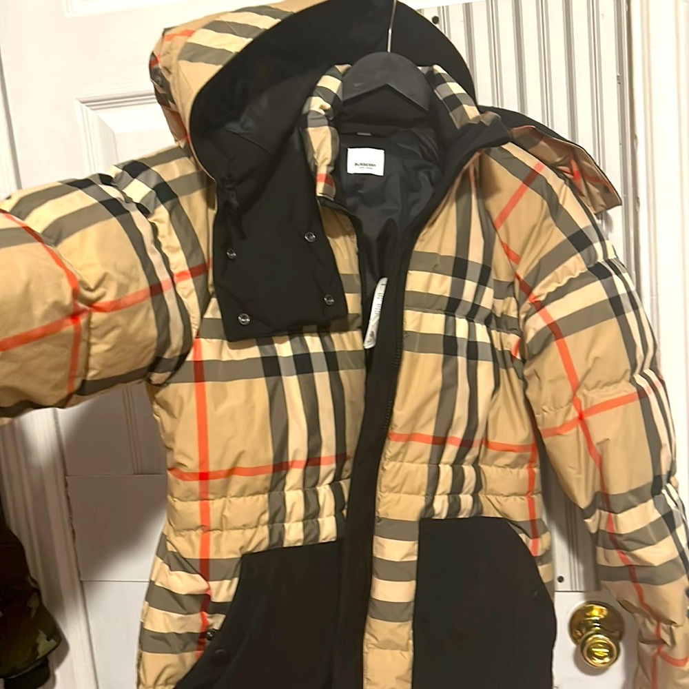 Burrbery London Authentic winter 🧥 M size
